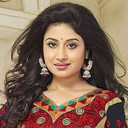 Paridhi Sharma als Iram