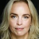 Nina Hoss als Charlotte