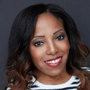 Ali Chapman als Arsta