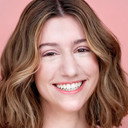 Cayla Berejikian als Lily