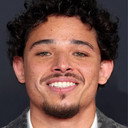 Anthony Ramos als Ramon Hall