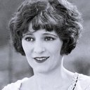 Edith Roberts als Lois Carrington