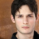 Nick Haldes als Mike