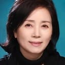 Kim Min-kyung als Go-ni's Mother