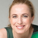 Cristina Șerban-Ionda als Dr. Gina Kadinsky