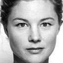 Cordelia Wege als Sina