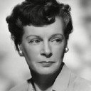 Joan Swinstead als Secretary