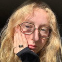 Lili Lorigny als Alex