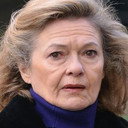 Corinne Lahaye als Germaine Thévenay, la belle fille