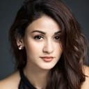Aditi Arya als Alia Khan