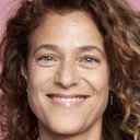 Simone Gablan als Kindergarten teacher