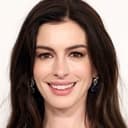 Anne Hathaway als Rebecca St. John