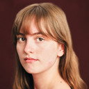 Evie Colton-Davenport als Evie
