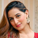 Uditi Singh als Young Maya