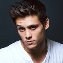 Timothy Granaderos als Preppy Guy