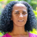 Luciana Souza als Dona Joana