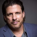 Johnny Ray Gibbs als Los Angeles Detective (uncredited)