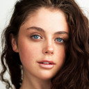 Georgie Murphy als Sally