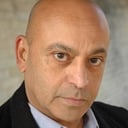 Hassani Shapi als Aziz
