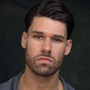 Connor Horrigan als Ethan Blake