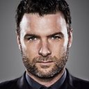 Liev Schreiber als Roland Pollard