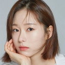 Park Bo-yeon als Lu Ni