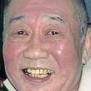 藤本譲 als Captain (voice)