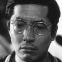 Eiji Kusuhara als U.N. Guard - Japanese