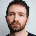 Rob Riordan als Hunter