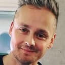 Tom Chaplin als Self