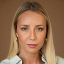 Sofia Arruda als Patrícia