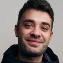 Jordan Akkaya als Hasim
