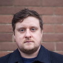Stephen Ryan als Warlock