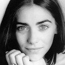 Neve McIntosh als Kay Gillies
