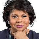 April Ryan als Waitress