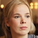 Milena Dreißig als Ruth