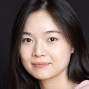 Xinyi Ye als Claudia