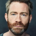 Max Engelke als Thomas Fitzgerald