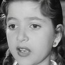 Doha Amir als إنجي (صغيرة)