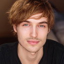 Trevor Stines als Rick Rhodes