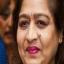 Pramila Joshai als Soma's wife