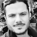 Rodrigo César als American Reporter