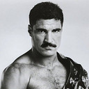 Dennis Alexio als Eric Sloane