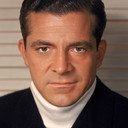 Dana Andrews als Self (archive footage)