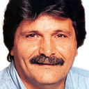 Θέμης Μάνεσης als Iska the Magician