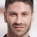 Craig Daniel als Joe