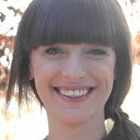 Mara Barros als Percusion and Backup Vocals