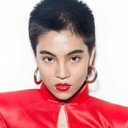 Tess Pang als Jade Aquino Ong / Jade Collins