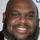 John Gray als Charlie