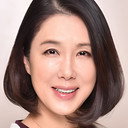筒井真理子 als Kiyo Fukumoto